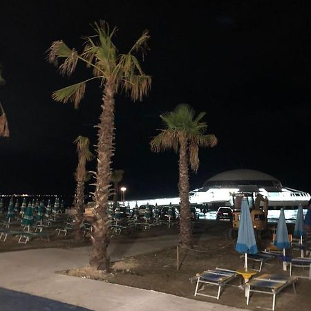 Apartament Klea In Strandnaehe Toplage Дуррес Екстер'єр фото